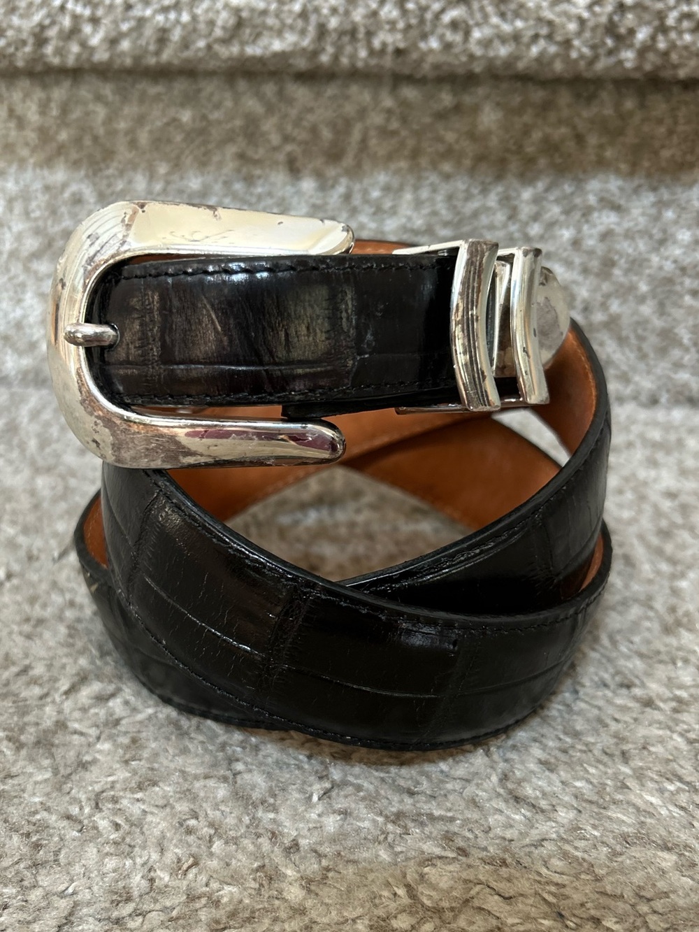 Onyx by Brighton Made in USA w Italian Calfskin Western Silver Belt. SZ 38.